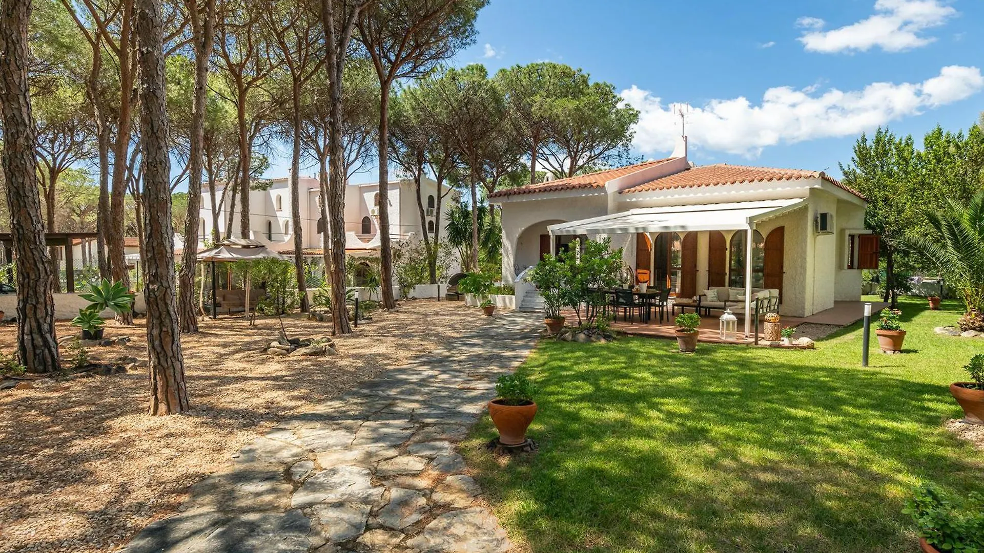 Villa Immersa Nel Verde A 150Mt Dal Mare Adiacente Al Forte Village Resort Fort Village