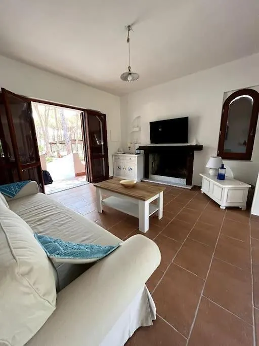 Villa Immersa Nel Verde A 150Mt Dal Mare Adiacente Al Forte Village Resort