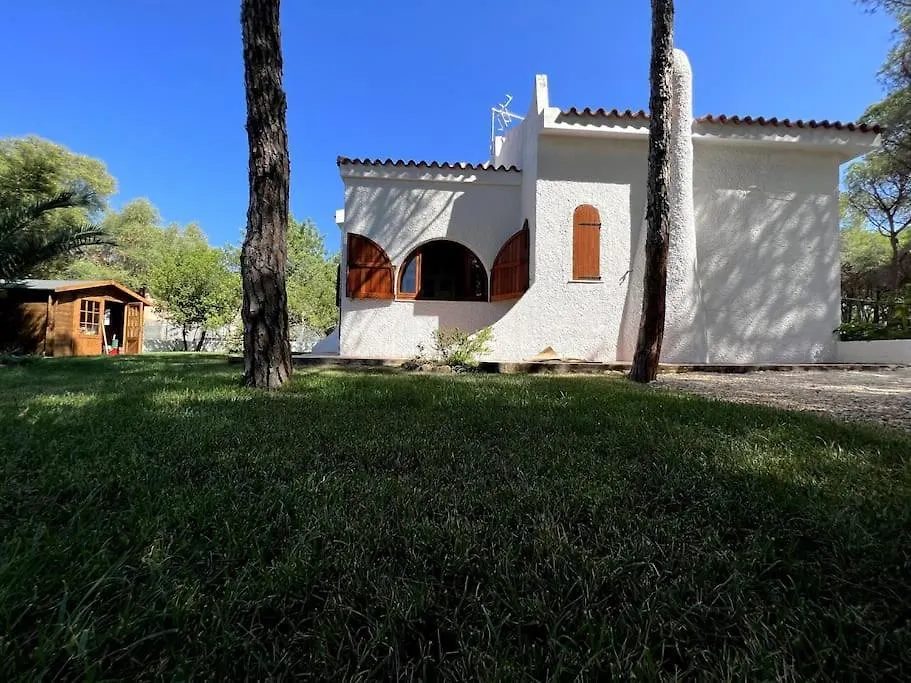 Villa Immersa Nel Verde A 150Mt Dal Mare Adiacente Al Forte Village Resort Itália